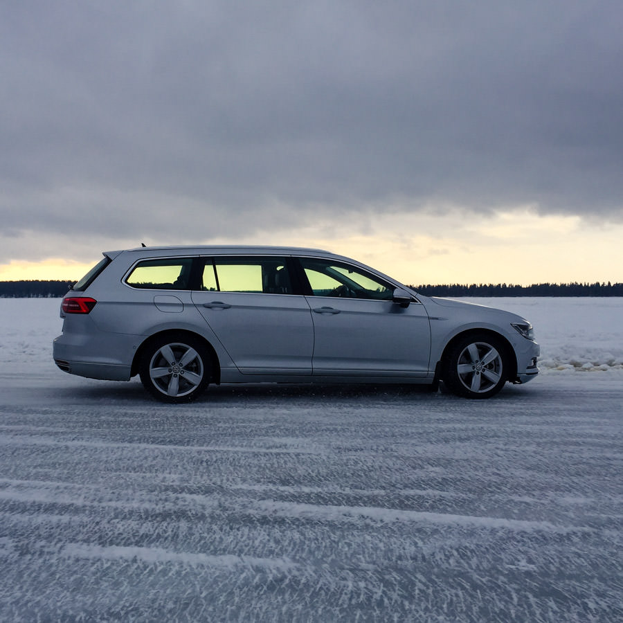 Falken Reifen TVC Commercial . VW Passat auf Eissee