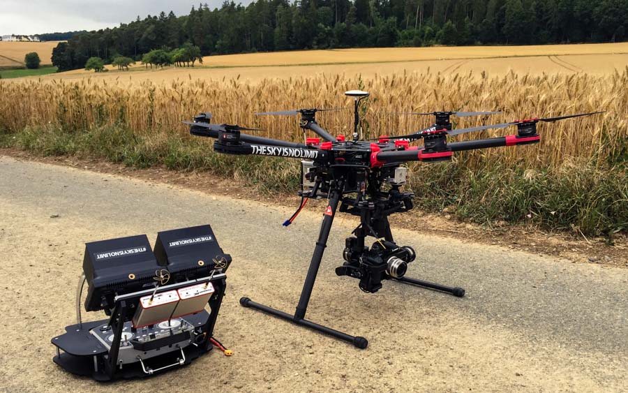 DJI S900 Hexakopter mit Panasonic GH4 Kamera und Jeti DS16 Funkfernsteuerung